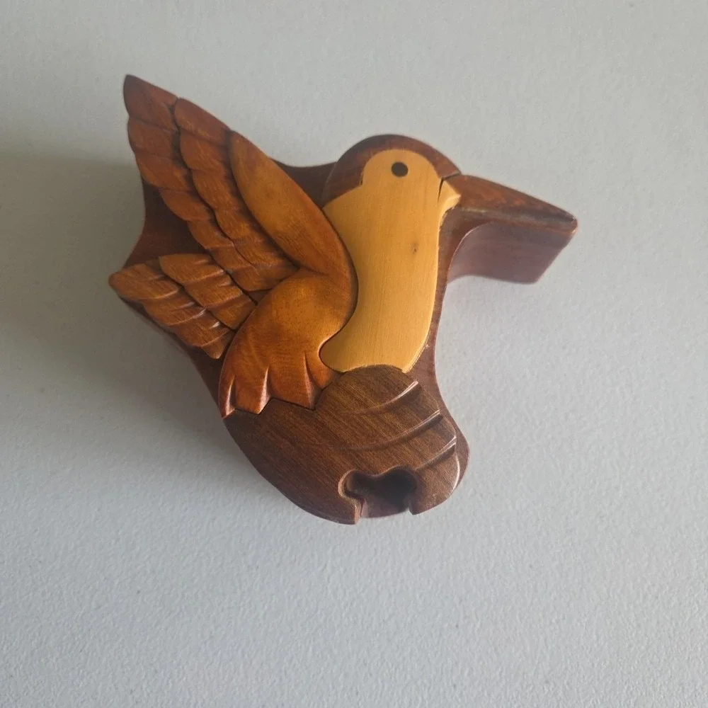 Hand Crafted Toy Wood Puzzle Artisan Figural Bird HUMMINGBIRD Puzzle Box As Is